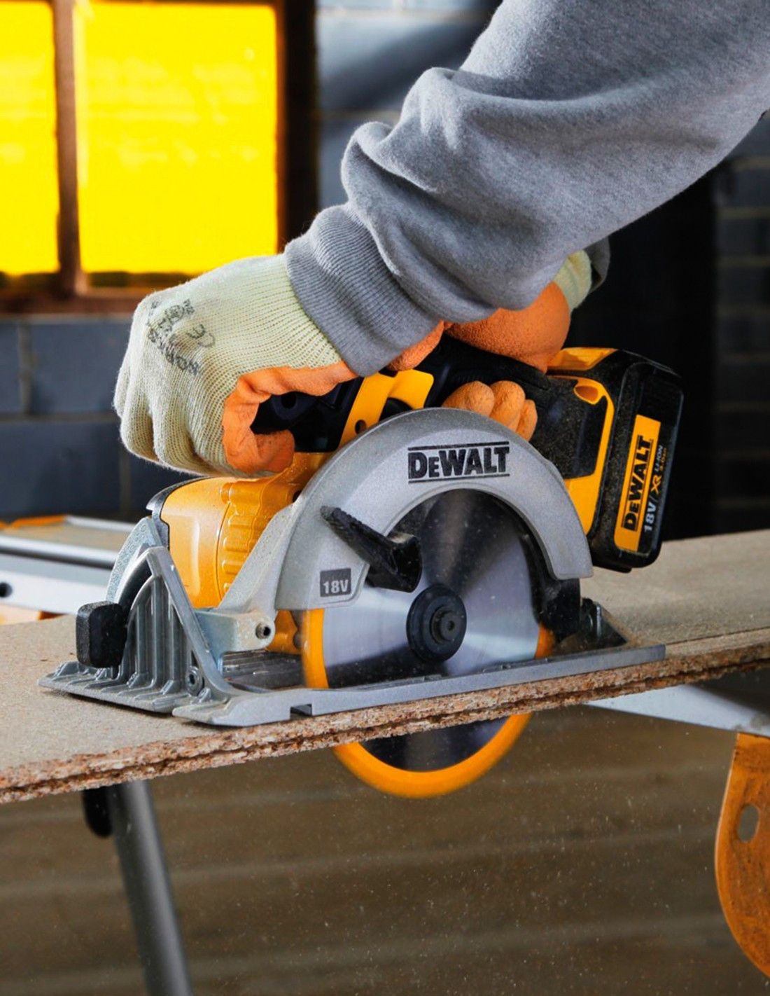 Kit Dewalt 8 herramientas + 3 bat 5ah + Cargador DCB1104 + 4xTstak VI DCK891P3