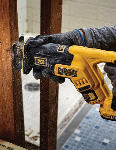 Kit Dewalt 7 herramientas + 3 bat 5ah + Cargador DCB1104 + 4xTstak VI Kit DCK767P3