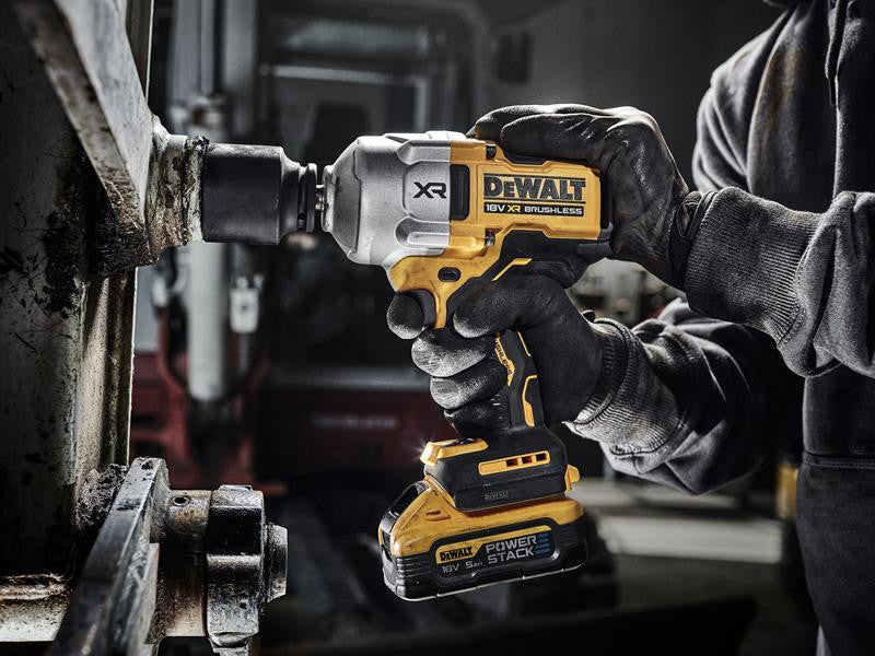 Kit Dewalt 12 herramientas + 3bat 5Ah + Cargador DCB1104 + 4xTSTAK DCK120P3