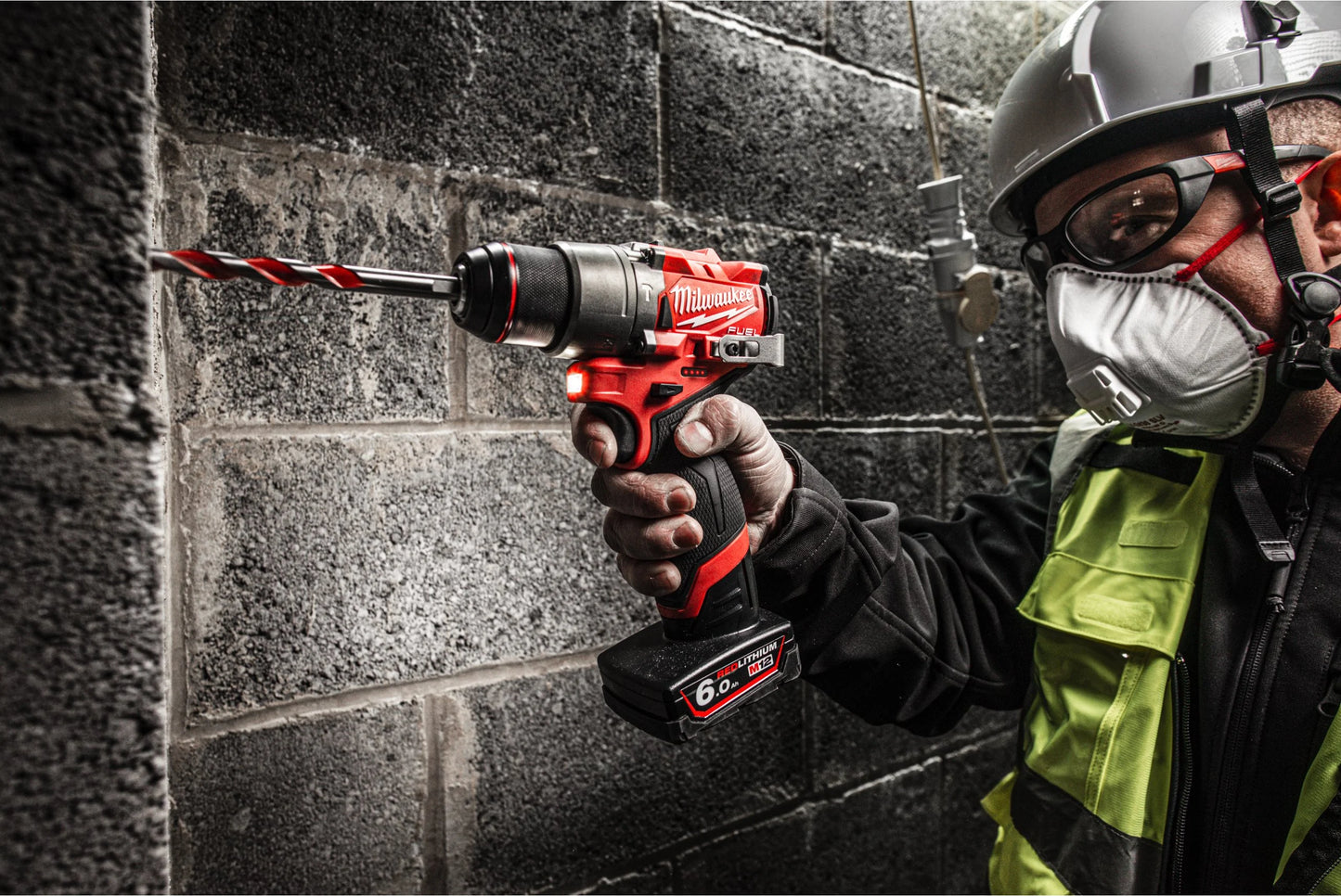 Taladro percutor subcompacto M12 Fuel Milwaukee M12 FPD2-0