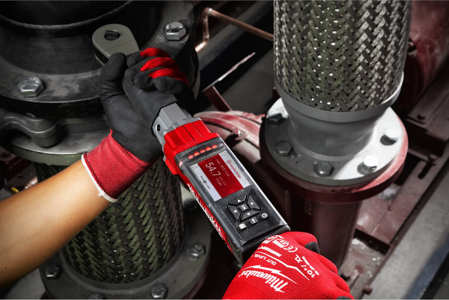 Llave de carraca dinamométrica M12 Fuel One-Key 1/2" con bateria + cargador + maletín Milwaukee M12 ONEFTR12-201C